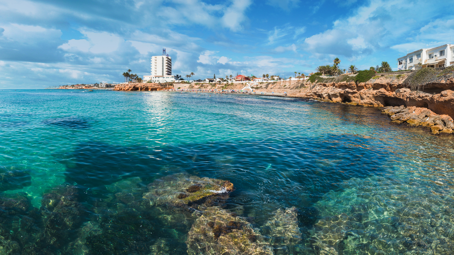 Vista panorámica de la Playa de Cala Bosque en La Zenia